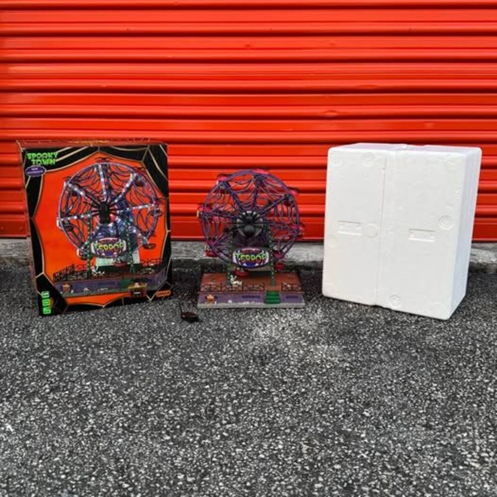 Rare Lemax Signature Halloween Spooky Town - The Wheel of Horror